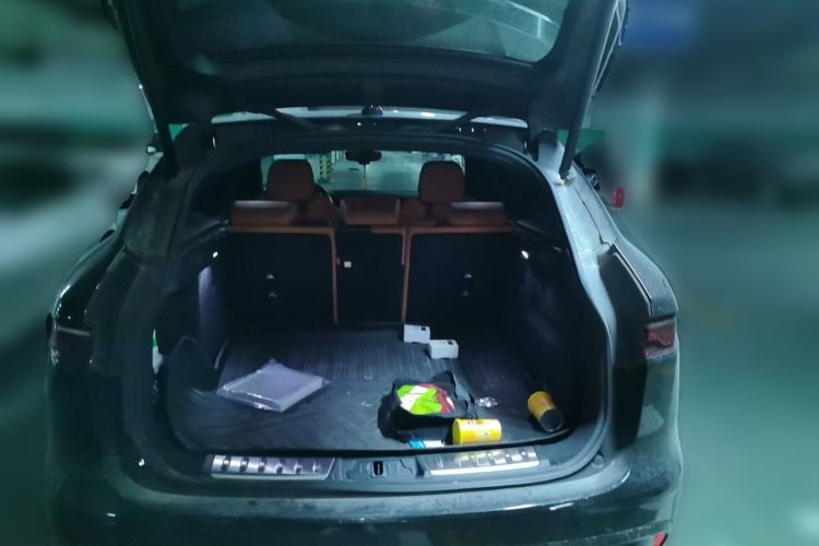 Used Jaguar F-PACE 2020 2.0T Urban Deluxe Edition Trunk