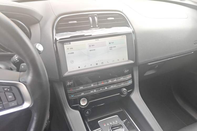Used Jaguar F-PACE 2020 2.0T Urban Deluxe Edition Audio And AC Panel
