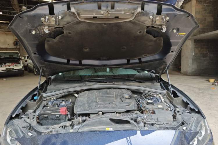 Used Jaguar F-PACE 2020 2.0T Urban Deluxe Edition Engine Bay