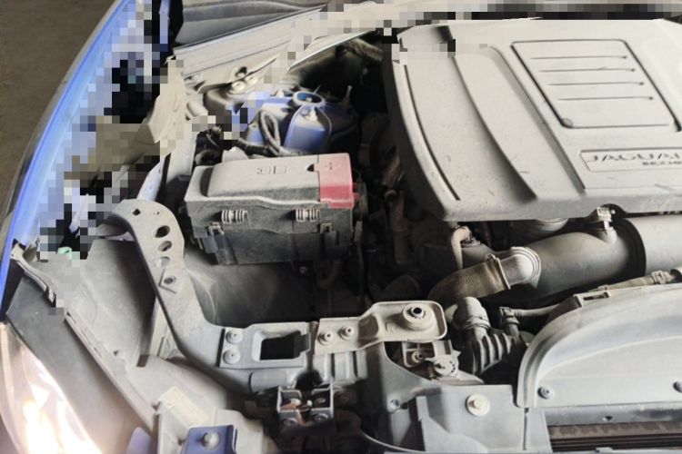 Used Jaguar F-PACE 2020 2.0T Urban Deluxe Edition Engine Bay Right