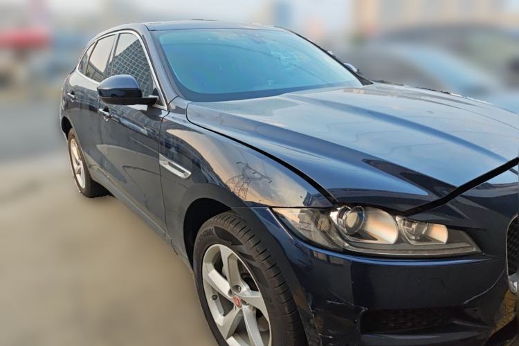 Used Jaguar F-PACE 2020 2.0T Urban Deluxe Edition Front Right 45 Deg