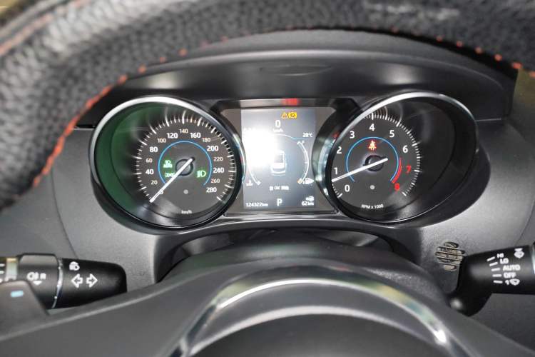 Used Jaguar F-PACE 2020 2.0T Urban Deluxe Edition Instrument Cluster