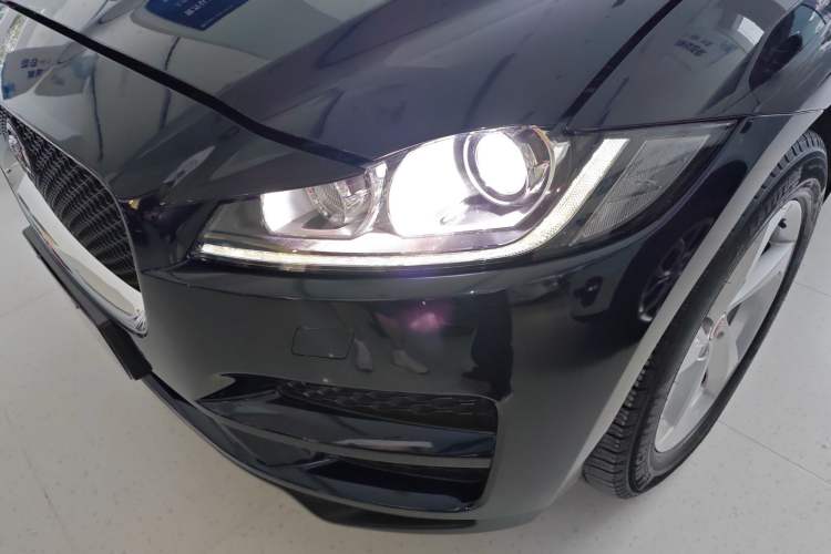 Used Jaguar F-PACE 2020 2.0T Urban Deluxe Edition Left Front Headlight