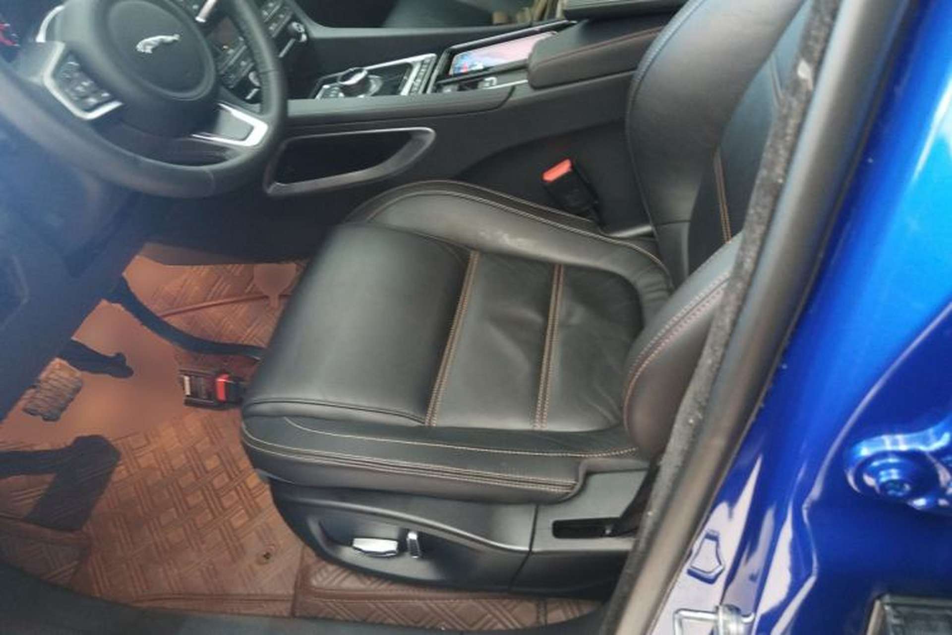Used Jaguar F-PACE 2020 2.0T Urban Deluxe Edition Left Front Seat
