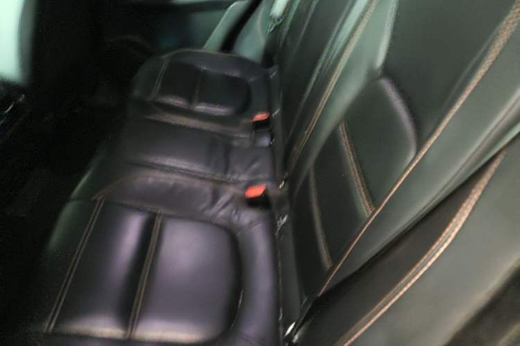 Used Jaguar F-PACE 2020 2.0T Urban Deluxe Edition Left Rear Seat