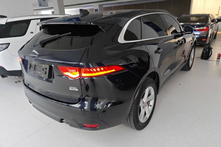 Used Jaguar F-PACE 2020 2.0T Urban Deluxe Edition Rear Right 45 Deg
