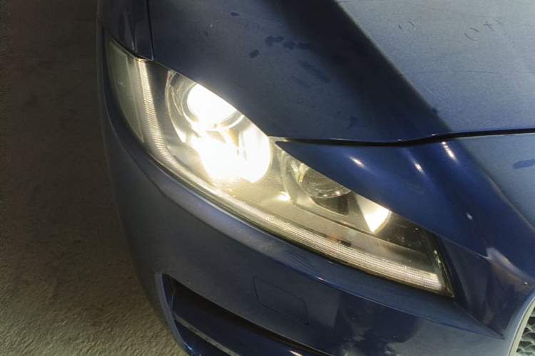 Used Jaguar F-PACE 2020 2.0T Urban Deluxe Edition Right Front Headlight