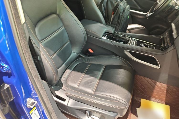 Used Jaguar F-PACE 2020 2.0T Urban Deluxe Edition Right Front Seat