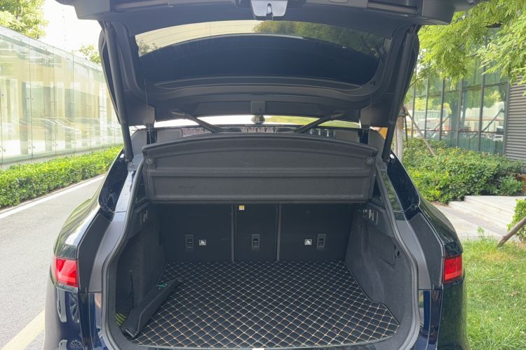 Used Jaguar F-PACE 2020 2.0T Urban Deluxe Edition Trunk