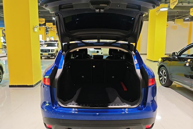 Used Jaguar F-PACE 2020 2.0T Urban Deluxe Edition Trunk