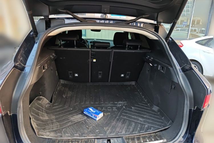 Used Jaguar F-PACE 2020 2.0T Urban Deluxe Edition Trunk