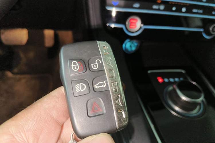 Used Jaguar F-PACE 2020 2.0T Urban Deluxe Edition Vehicle Key
