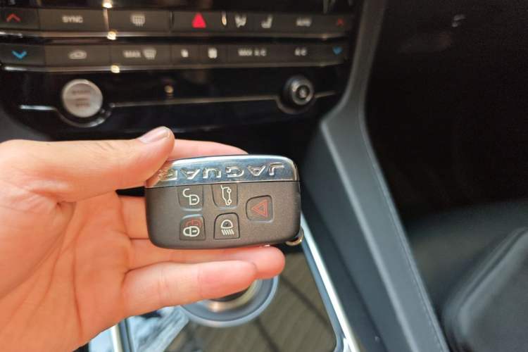 Used Jaguar F-PACE 2020 2.0T Urban Deluxe Edition Vehicle Key