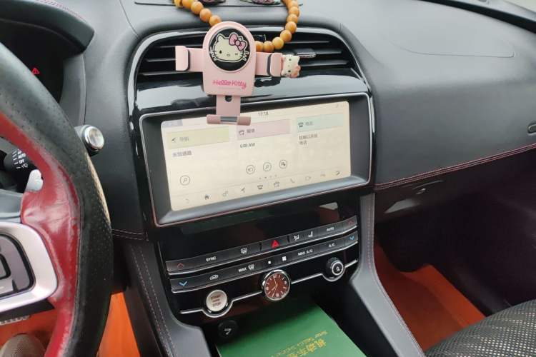 Used Jaguar F-PACE 2020 2.0T Rally Edition Audio And AC Panel