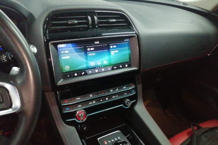 Used Jaguar F-PACE 2020 2.0T Rally Edition Audio And AC Panel