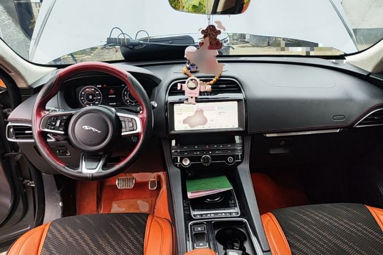 Used Jaguar F-PACE 2020 2.0T Rally Edition Center Console