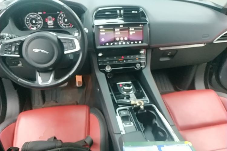 Used Jaguar F-PACE 2020 2.0T Rally Edition Center Console