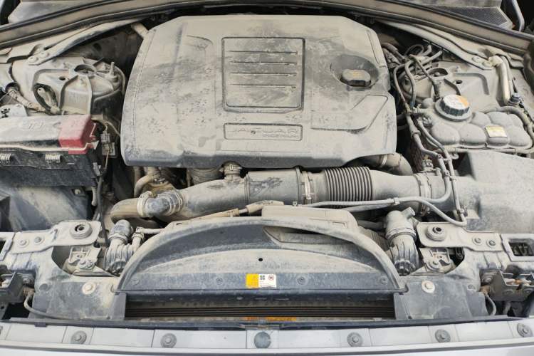 Used Jaguar F-PACE 2020 2.0T Rally Edition Engine Bay