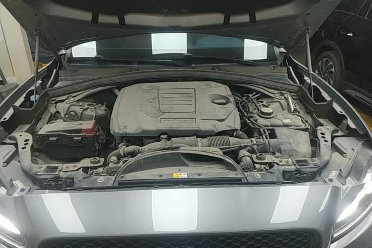 Used Jaguar F-PACE 2020 2.0T Rally Edition Engine Bay