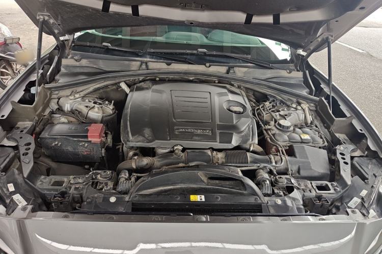 Used Jaguar F-PACE 2020 2.0T Rally Edition Engine Bay