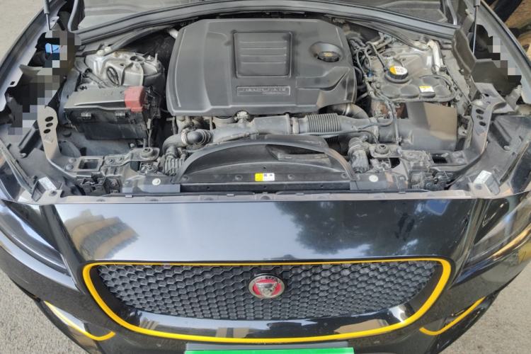 Used Jaguar F-PACE 2020 2.0T Rally Edition Engine Bay
