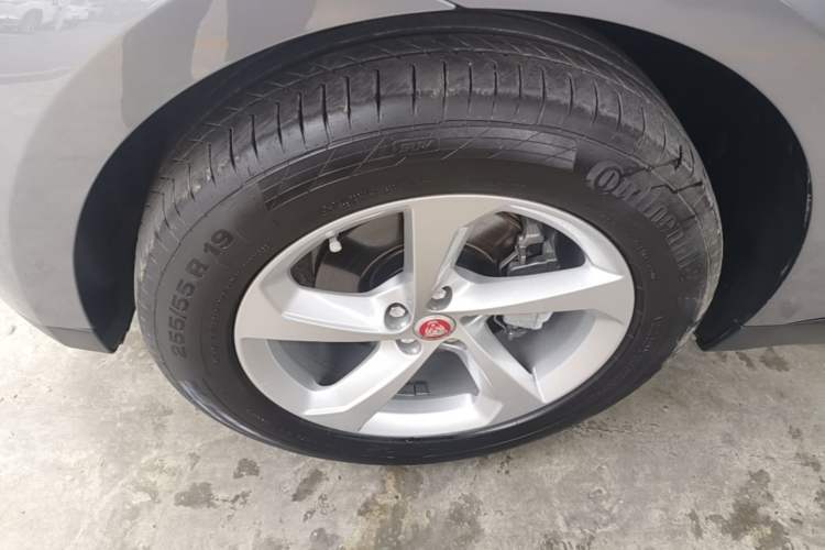 Used Jaguar F-PACE 2020 2.0T Urban Deluxe Edition Exterior 4