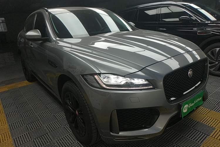 Used Jaguar F-PACE 2020 2.0T Rally Edition Front Right 45 Deg
