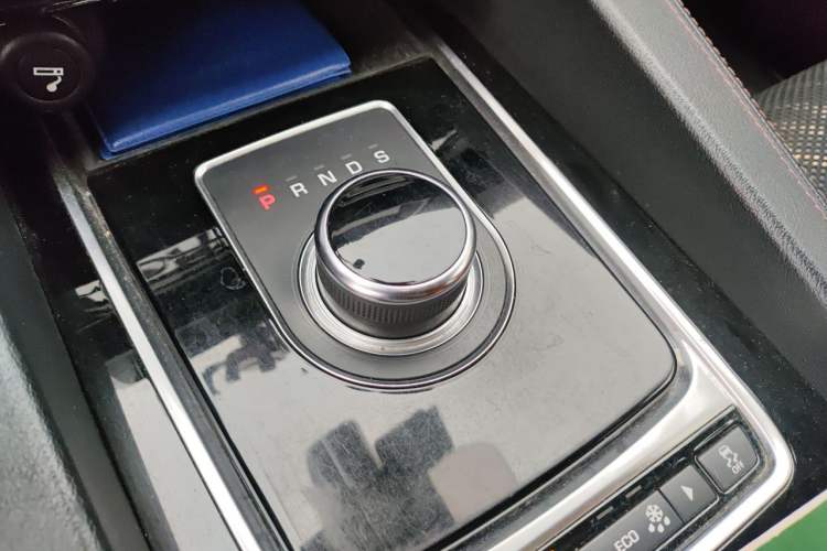 Used Jaguar F-PACE 2020 2.0T Rally Edition Gear Lever