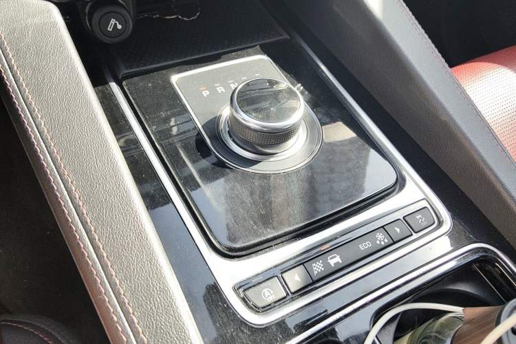 Used Jaguar F-PACE 2020 2.0T Rally Edition Gear Lever