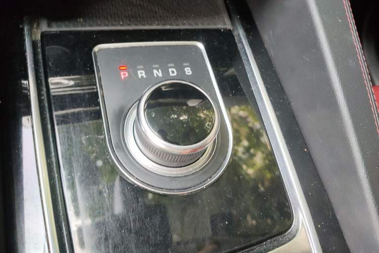Used Jaguar F-PACE 2020 2.0T Rally Edition Gear Lever