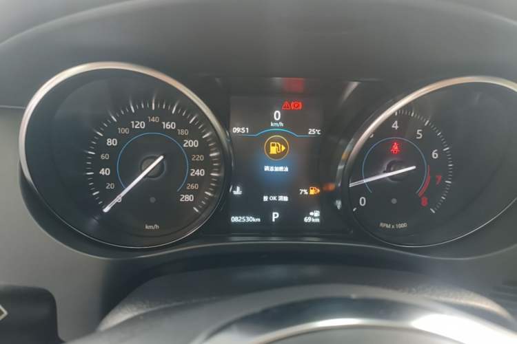 Used Jaguar F-PACE 2020 2.0T Urban Deluxe Edition Instrument Cluster
