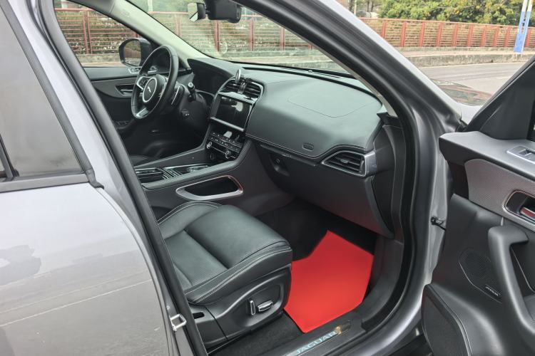 Used Jaguar F-PACE 2020 2.0T Rally Edition Interior 11