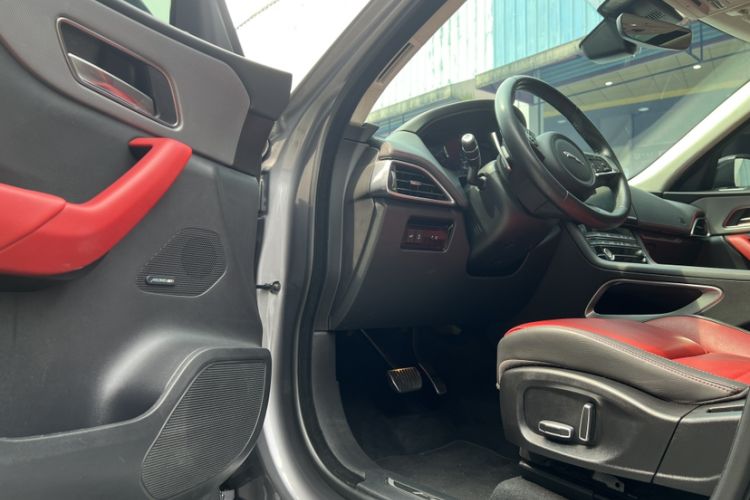 Used Jaguar F-PACE 2020 2.0T Rally Edition Interior 5