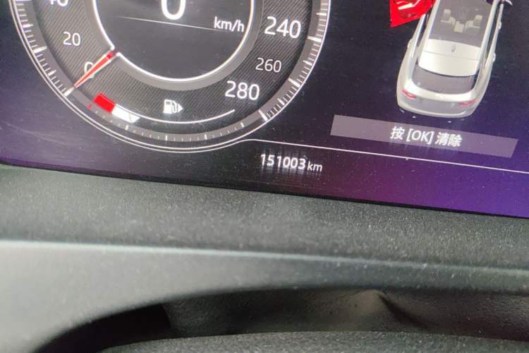 Used Jaguar F-PACE 2020 2.0T Rally Edition Odometer Close Up