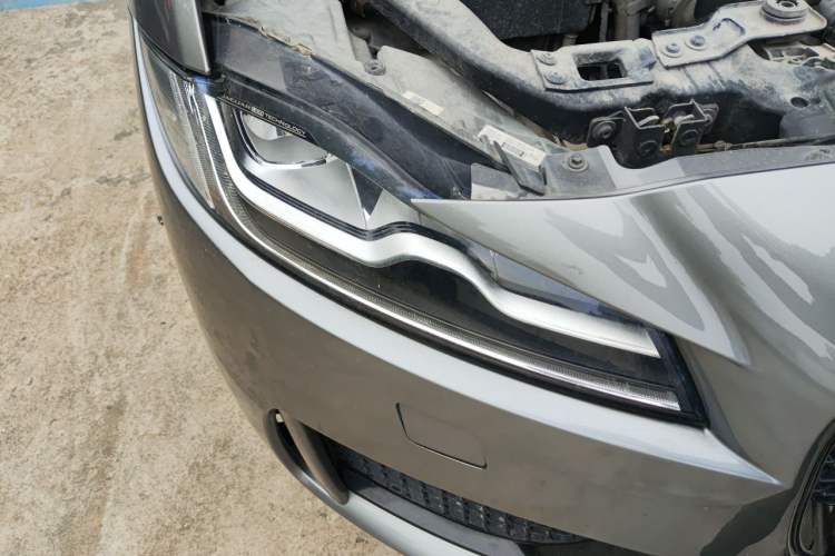 Used Jaguar F-PACE 2020 2.0T Rally Edition Right Front Headlight