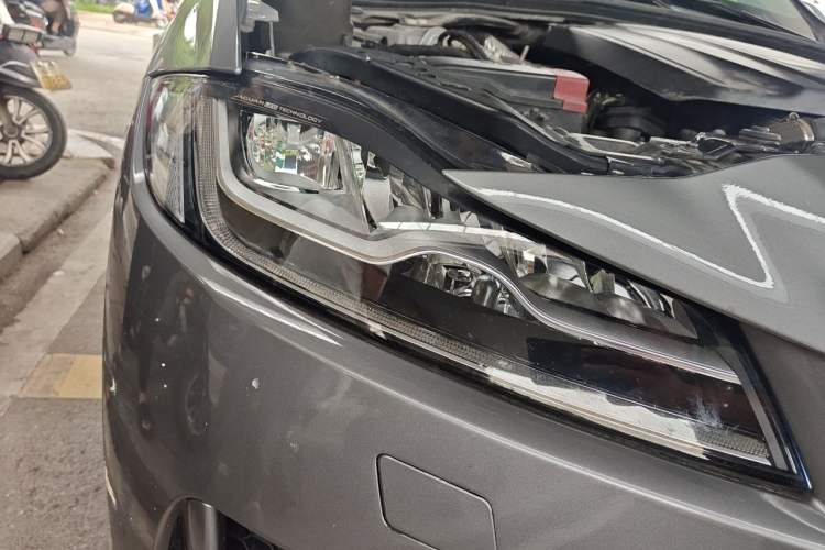 Used Jaguar F-PACE 2020 2.0T Rally Edition Right Front Headlight
