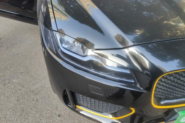 Used Jaguar F-PACE 2020 2.0T Rally Edition Right Front Headlight