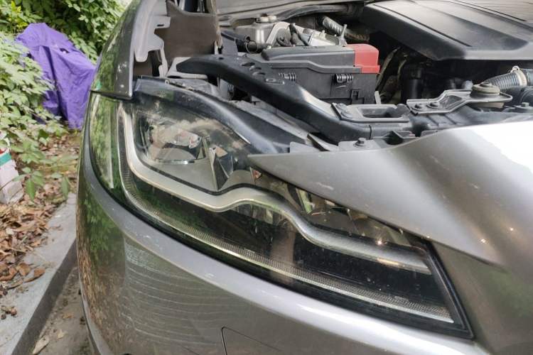 Used Jaguar F-PACE 2020 2.0T Rally Edition Right Front Headlight
