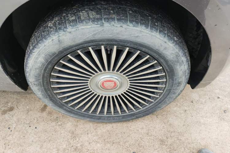 Used Jaguar F-PACE 2020 2.0T Rally Edition Right Front Wheel Hub