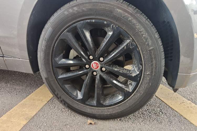 Used Jaguar F-PACE 2020 2.0T Rally Edition Right Front Wheel Hub