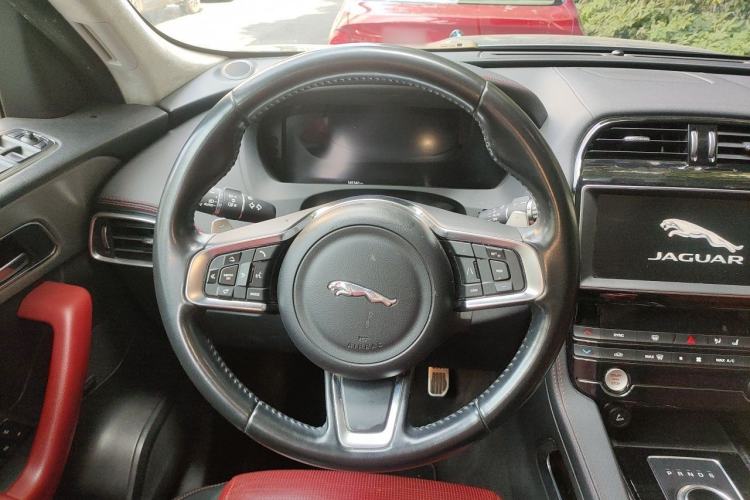 Used Jaguar F-PACE 2020 2.0T Rally Edition Steering Wheel