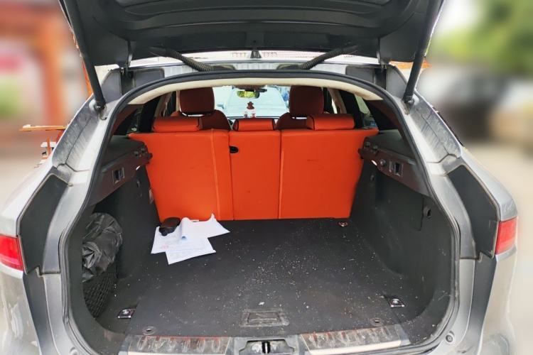 Used Jaguar F-PACE 2020 2.0T Rally Edition Trunk