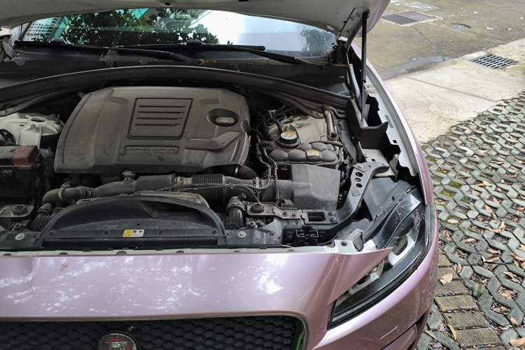 Used Jaguar F-PACE 2020 2.0T Urban Deluxe Edition Engine Bay Left