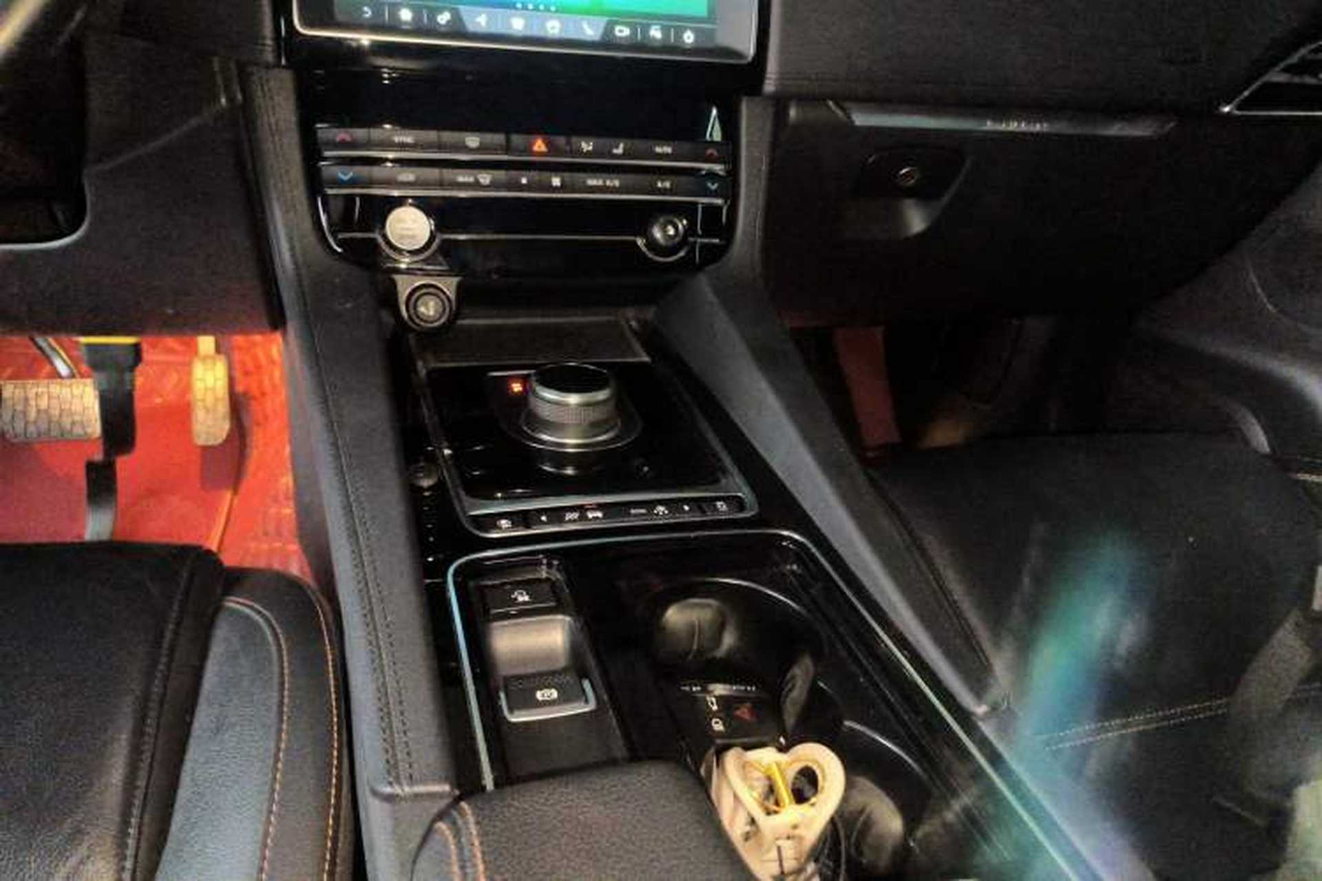 Used Jaguar F-PACE 2020 2.0T Urban Deluxe Edition Gear Lever