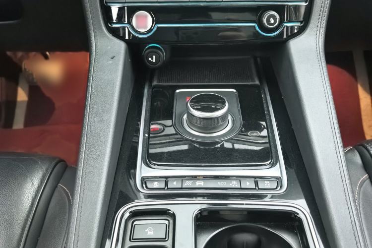 Used Jaguar F-PACE 2020 2.0T Urban Deluxe Edition Interior 8