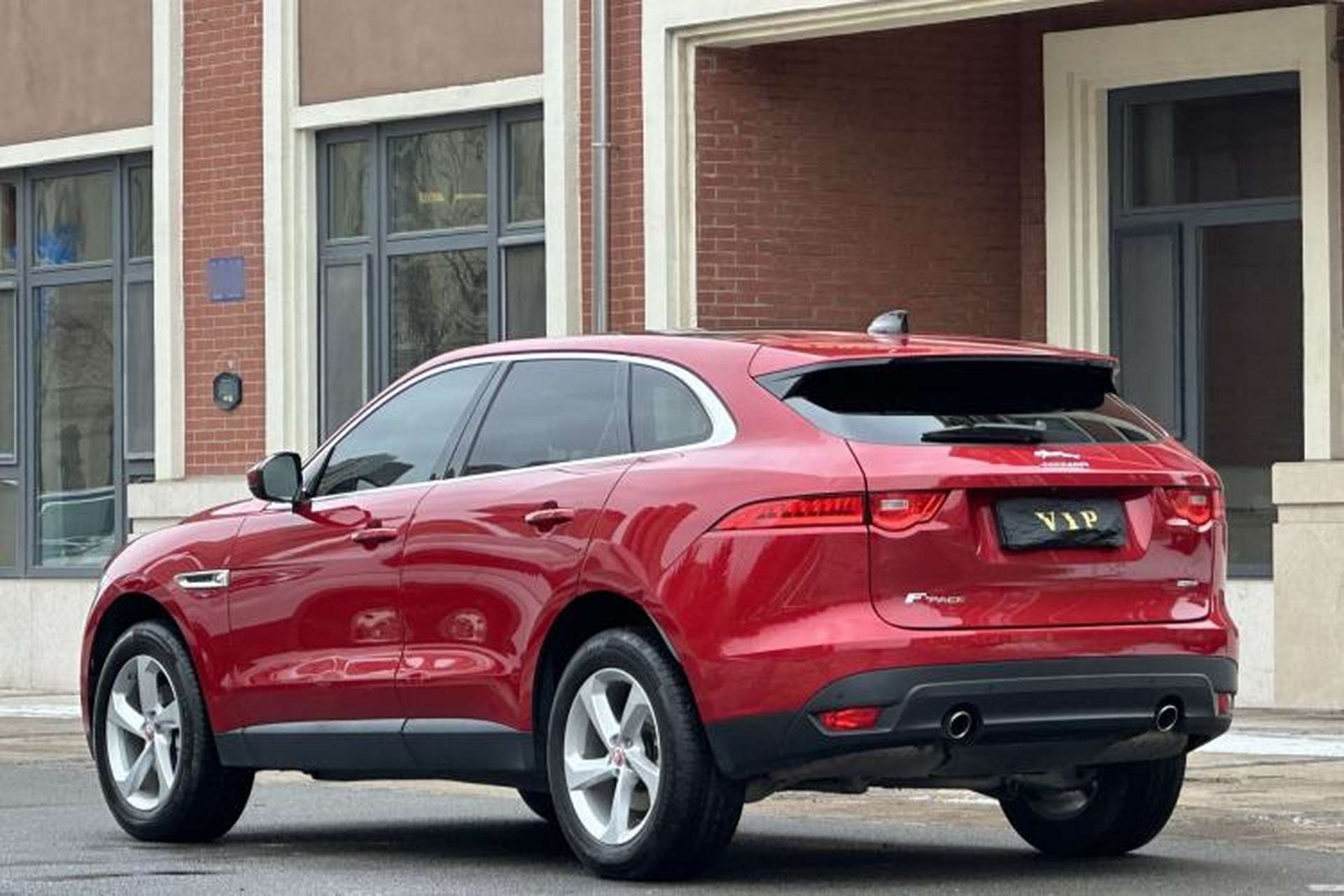 Used Jaguar F-PACE 2020 2.0T Urban Deluxe Edition Exterior 4