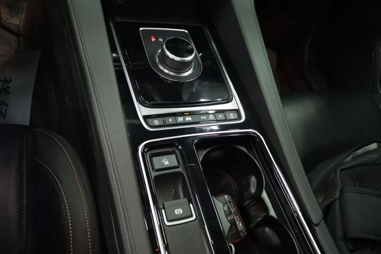 Used Jaguar F-PACE 2020 2.0T Urban Deluxe Edition Gear Lever