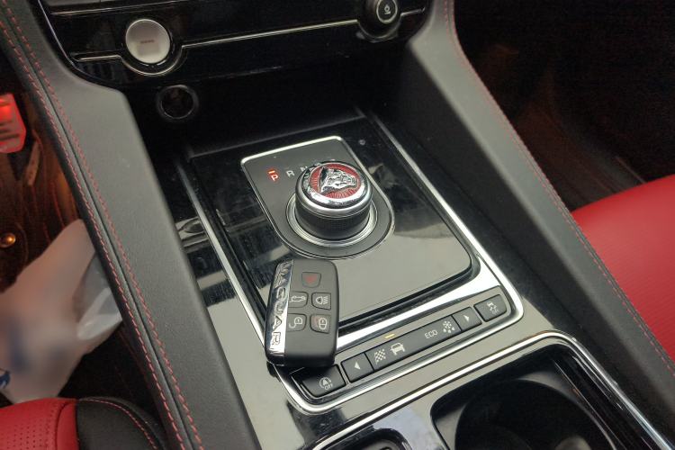 Used Jaguar F-PACE 2020 2.0T Rally Edition Gear Lever