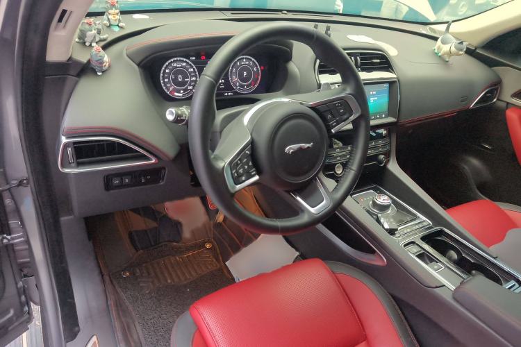 Used Jaguar F-PACE 2020 2.0T Rally Edition Interior 2