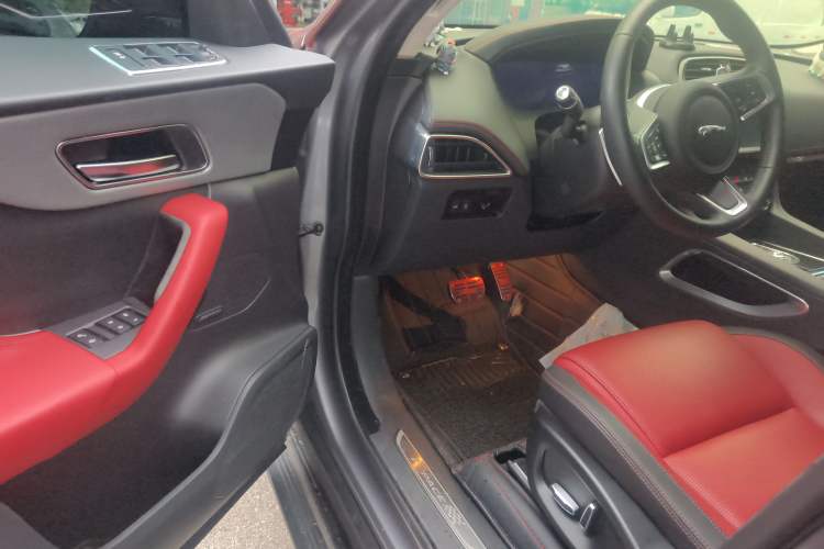 Used Jaguar F-PACE 2020 2.0T Rally Edition Interior 3